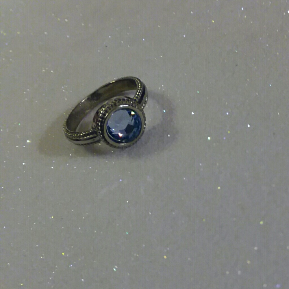 NWOT Jessica Elliot Swarovski Lilac Shadow Ring